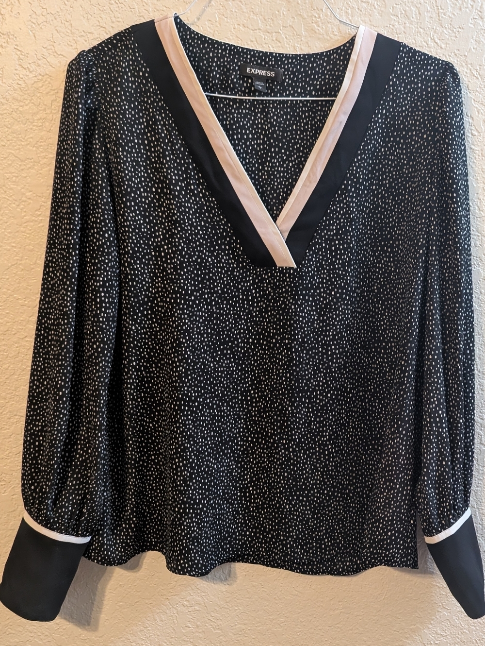 Express Colorblock Long Sleeve V-Neck Blouse Black w/ White Dots, Size L